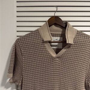 Like New Hollister Brown V-Neck Sweater with Textured Knit
